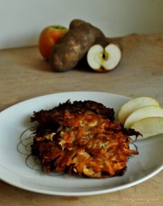 apple potato pancakes, latke, Hanukkah, potatoes